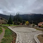 Vrachni Stone House * קלבריטה