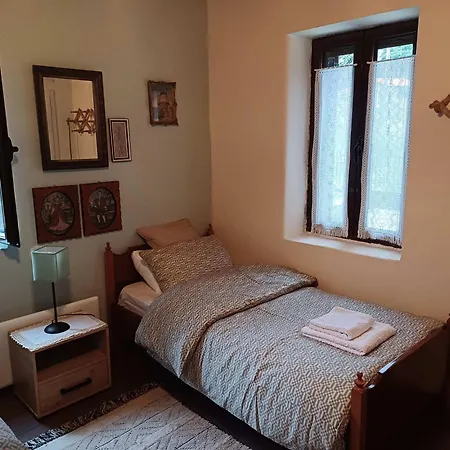 Vrachni Stone House Σαλέ *